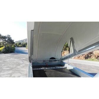 Woodford RL 3000 - Lukket trailer - 3.000 kg - Bred model - 2 aksler